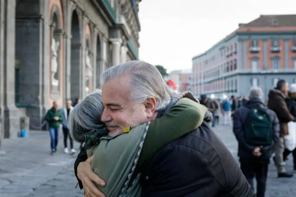 découvrez la puissance de la solidarité, un principe fondamental qui nous unit dans les moments difficiles. explorez comment l'entraide et le soutien mutuel peuvent transformer des vies et renforcer nos communautés.